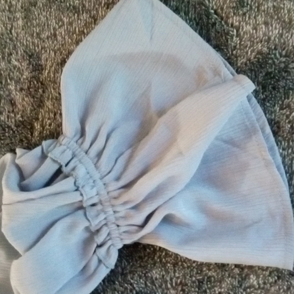 The Impeccable Pig wrap top with ruffle sleeves - Picture 4 of 8
